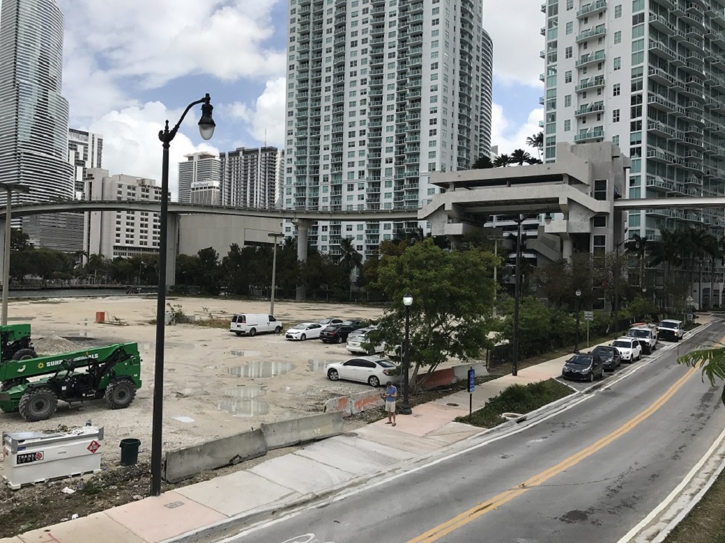 431/451 South Miami Ave