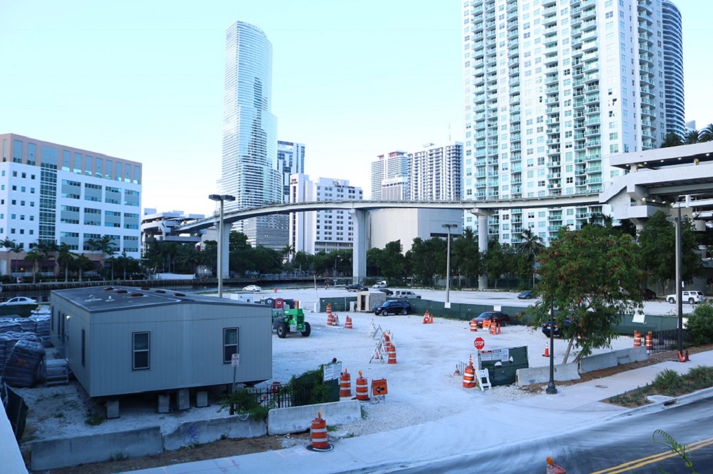 431/451 South Miami Ave